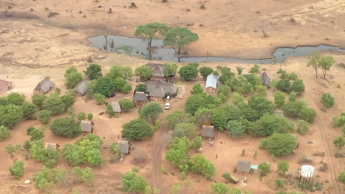 Senyati Safari Camp